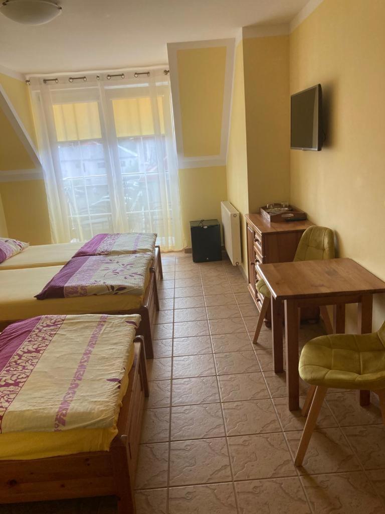 Pod Delfinem Rewal Apartman Kültér fotó