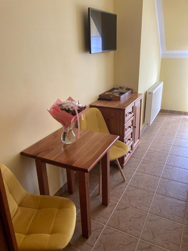 Pod Delfinem Rewal Apartman Kültér fotó