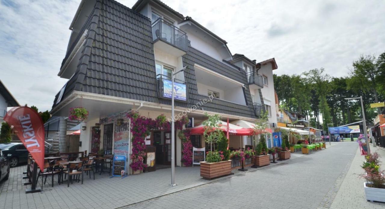 Pod Delfinem Rewal Apartman Kültér fotó